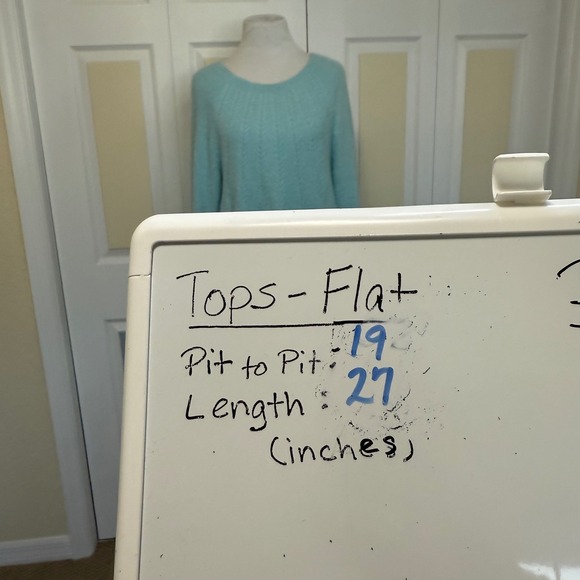 Chico's Sweater Size 1 M Blue Fuzzy Pullover V Neck Long Sleeve Soft Knit Top - Picture 6 of 9